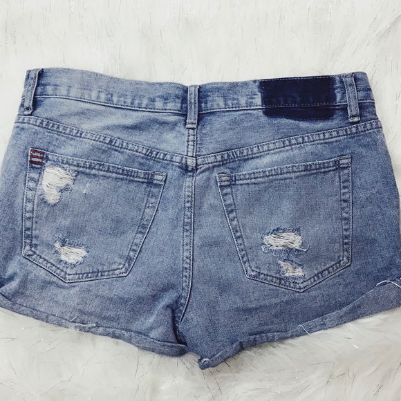 BDG Tomgirl Patched Shorts with Button Fly - Picture 2 of 6